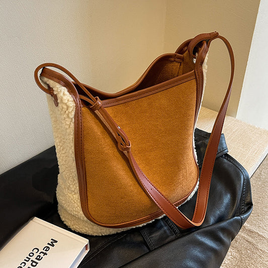 Women's Stylish Big Lamb Wool Plush Bucket Bags