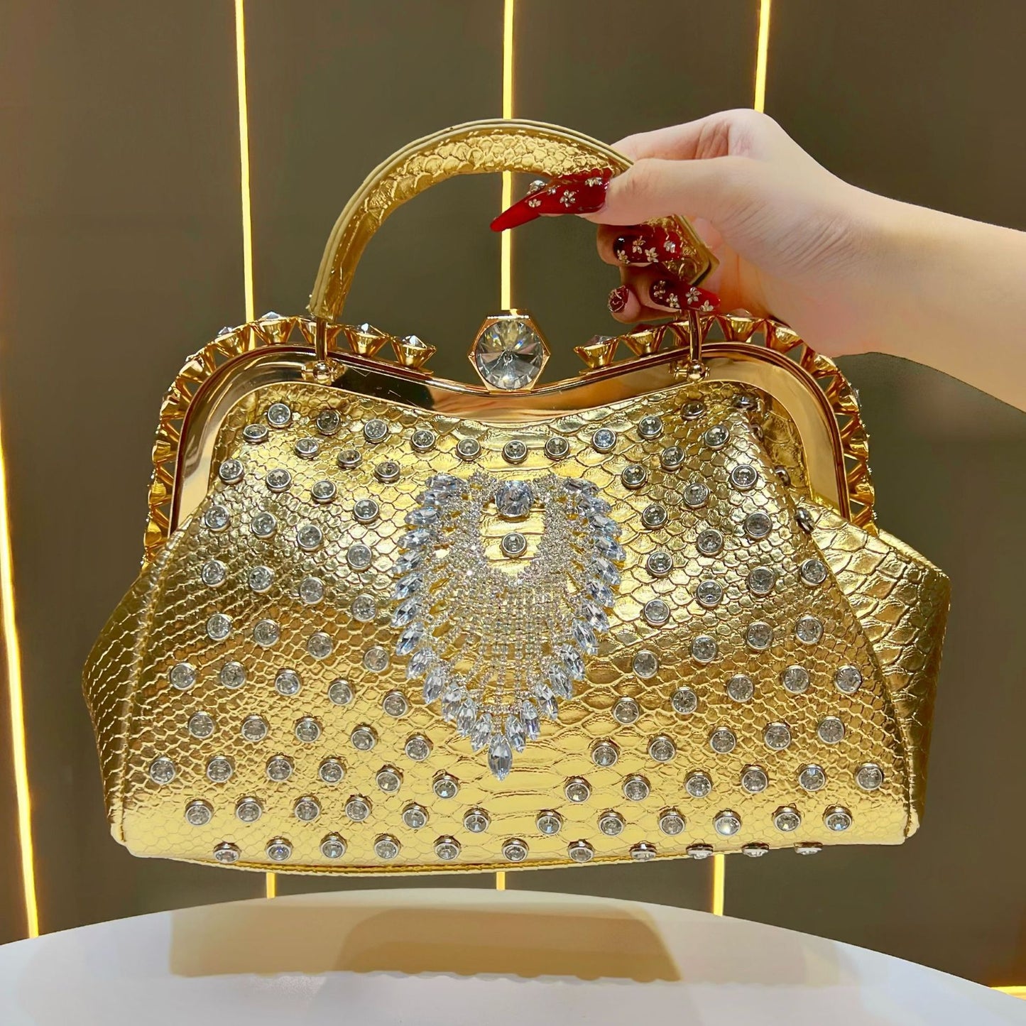 Innovative Women's Capacity Luxury High Sense Handbags