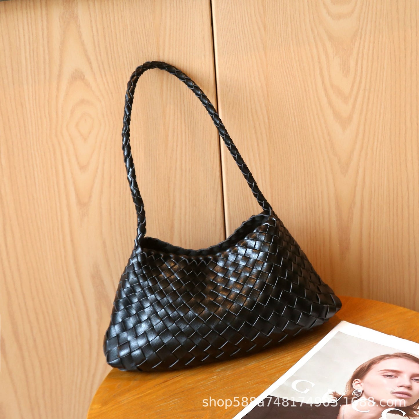 Women's Red Genuine Leather Woven Dumpling Armpit Bags