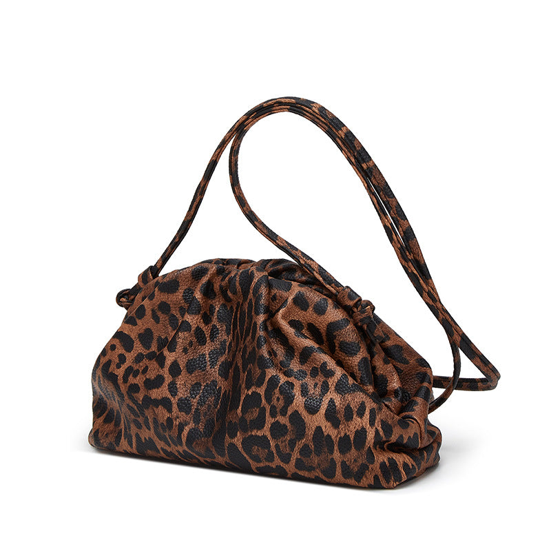 Women's Warm-up Large Pleated Leopard Pattern Cloud Fashion Handbags