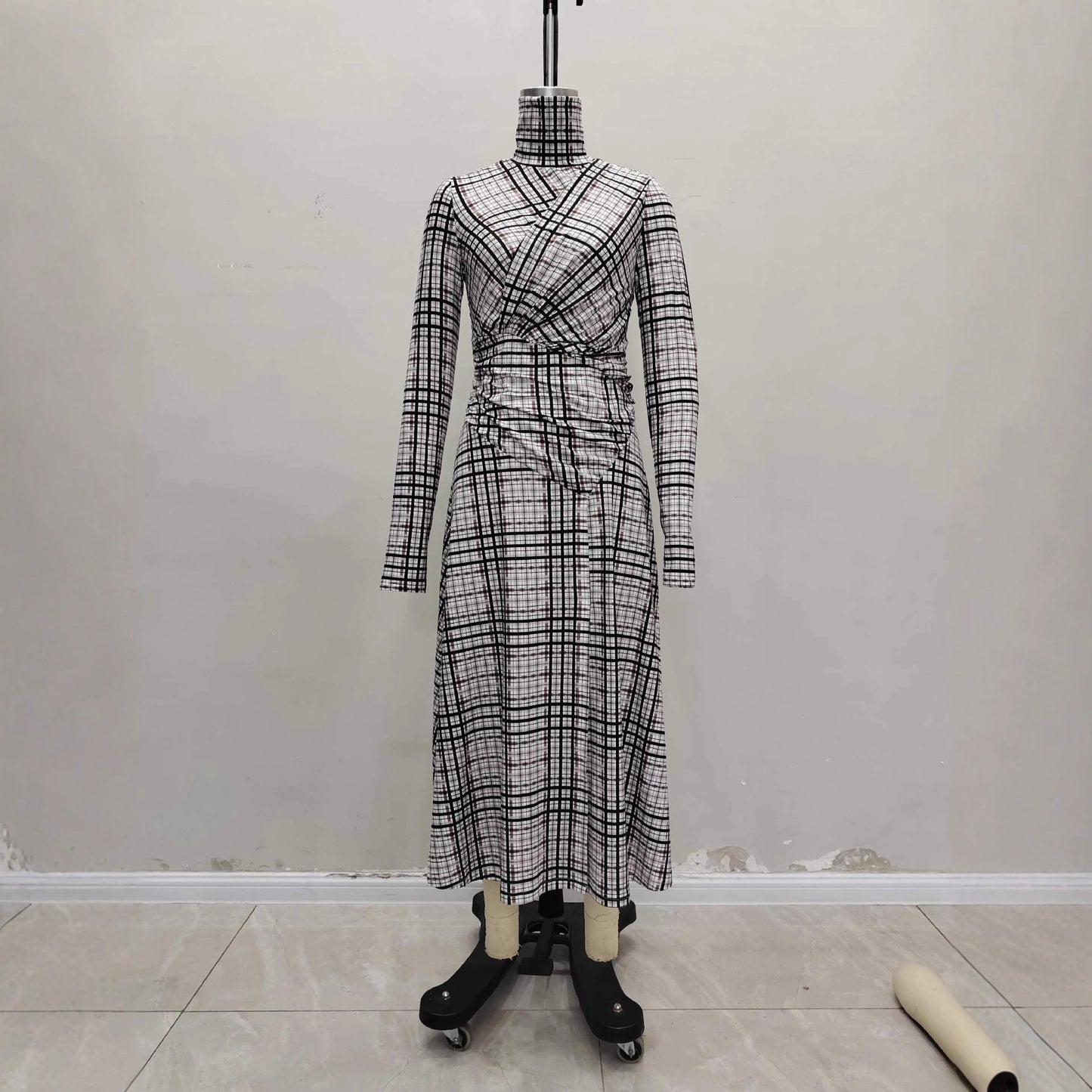 Women's Elegant Stand Collar Long Sleeve Plaid Dresses