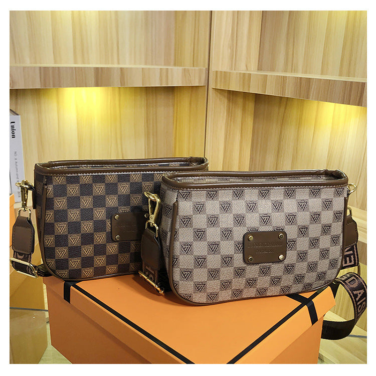 Women's Wide Strap Letters Printing Stylish Underarm Shoulder Bags