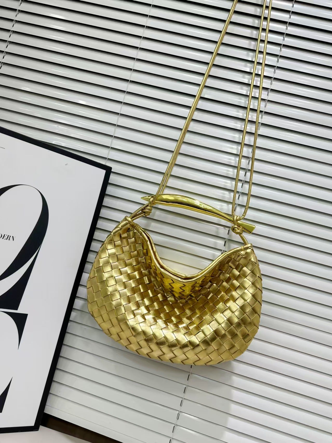 Women's Genuine Leather High-grade Design Hand Metal Evening Bags