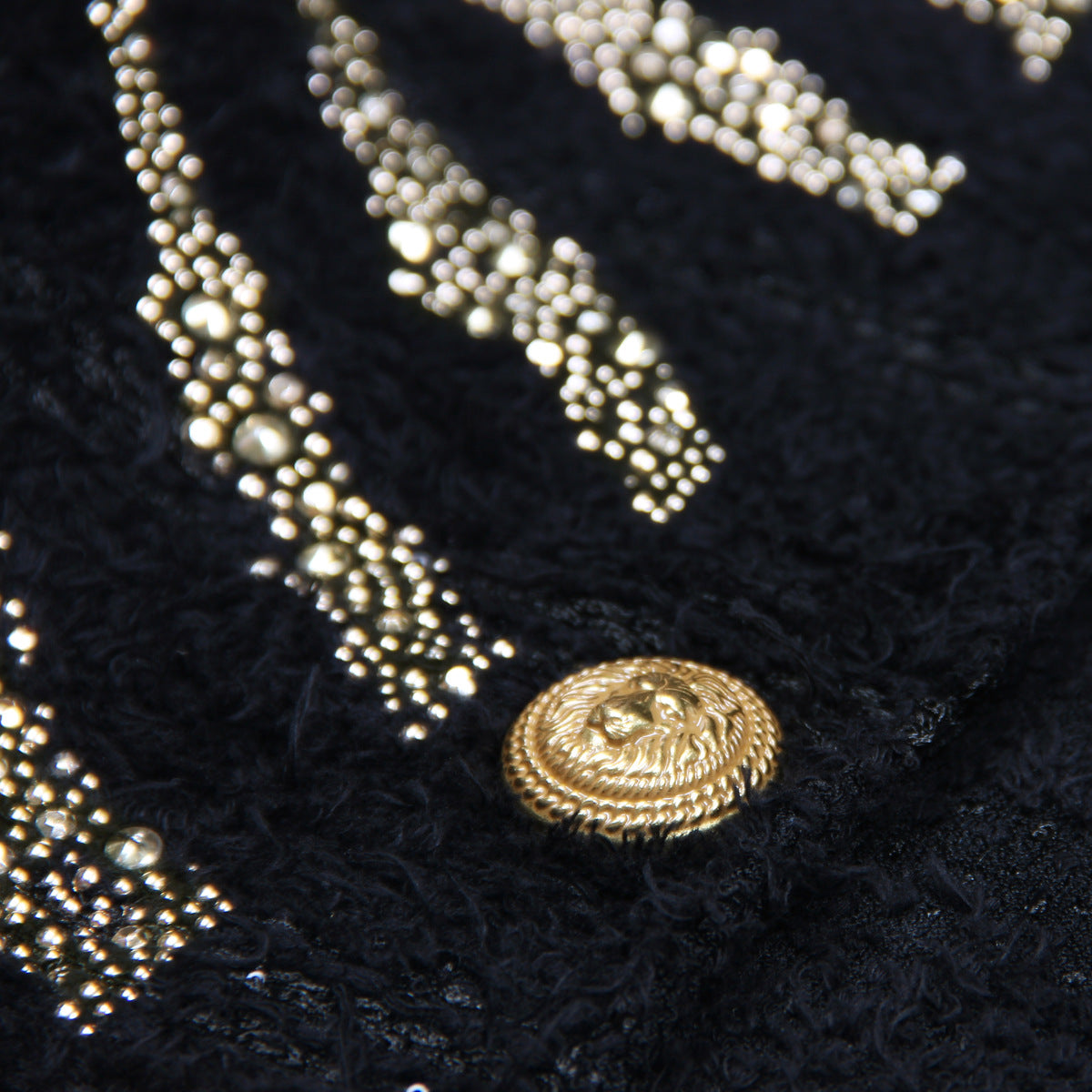 Women's Woolen Rhinestone Knitted Tup With Coats