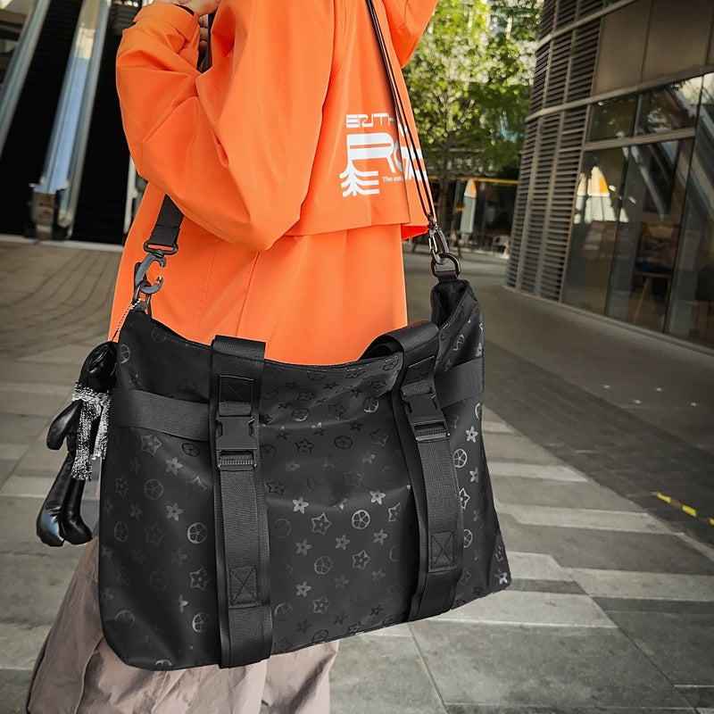 Women's Large Capacity Canvas Trendy Fashion Retro Men's Messenger Bags