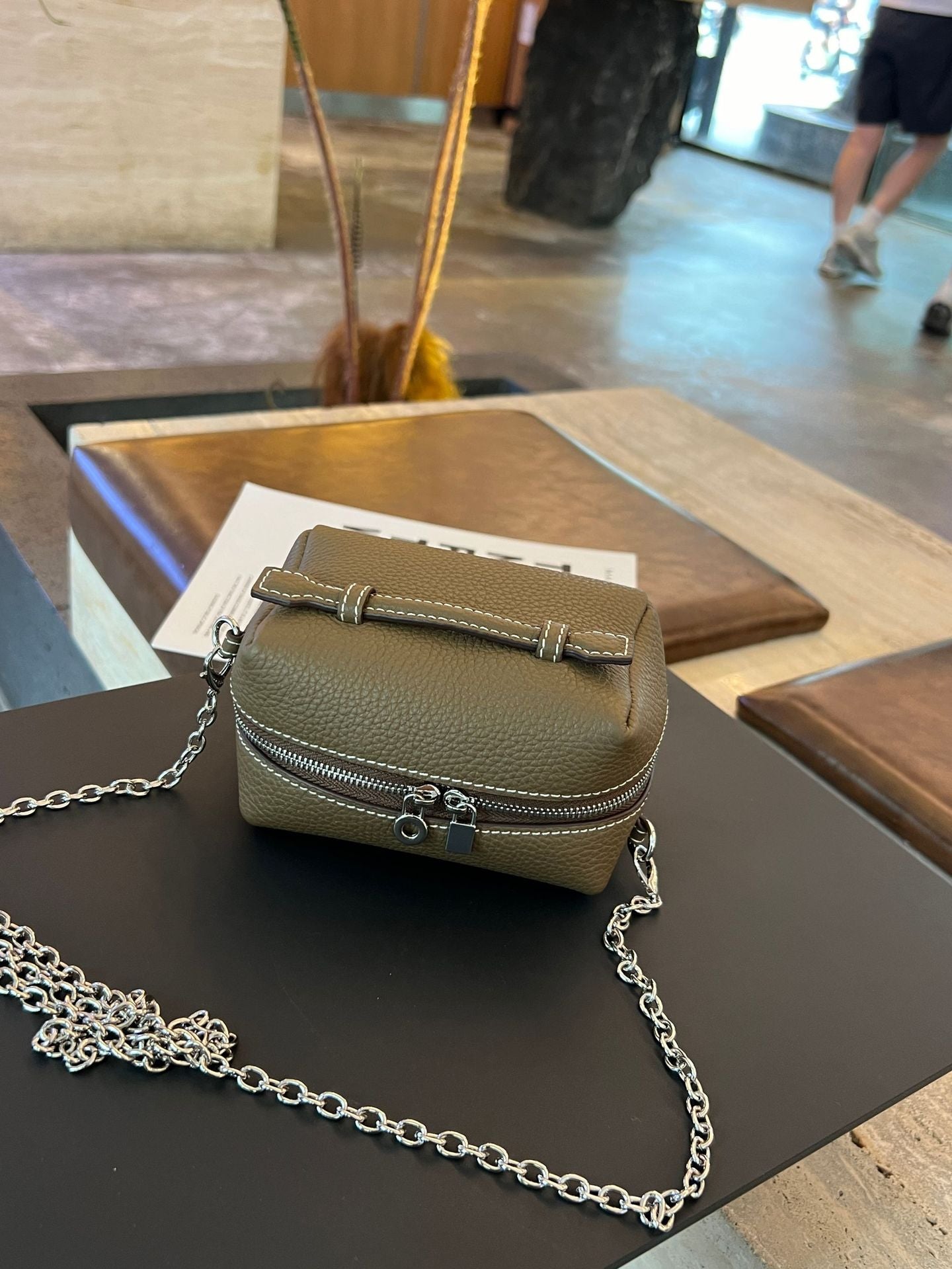 Women's Layer Cowhide Lunch Box Advanced Texture Bags