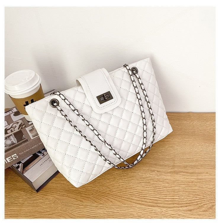 Women's Fashion Underarm Diamond Embroidery Thread Chain Tote Bags