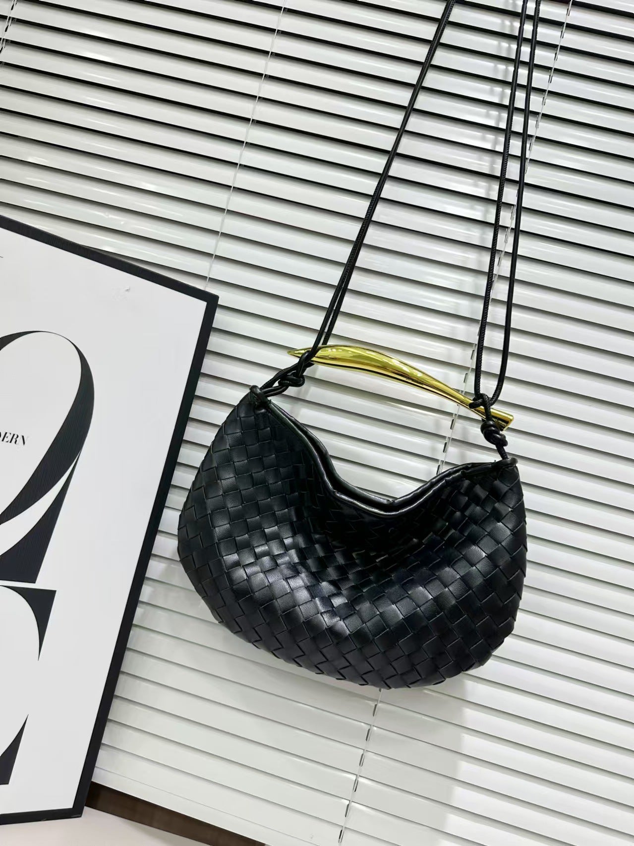 Women's Genuine Leather High-grade Design Hand Metal Evening Bags