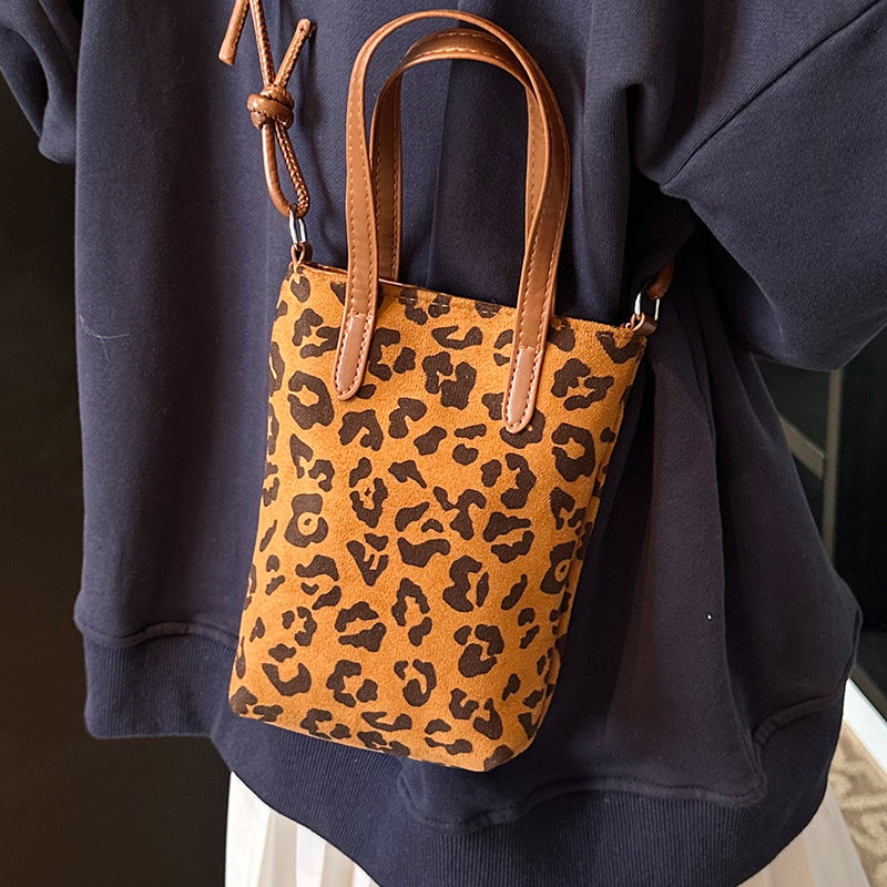 Women's High-grade Design Fashion Frosted Vintage Shoulder Bags