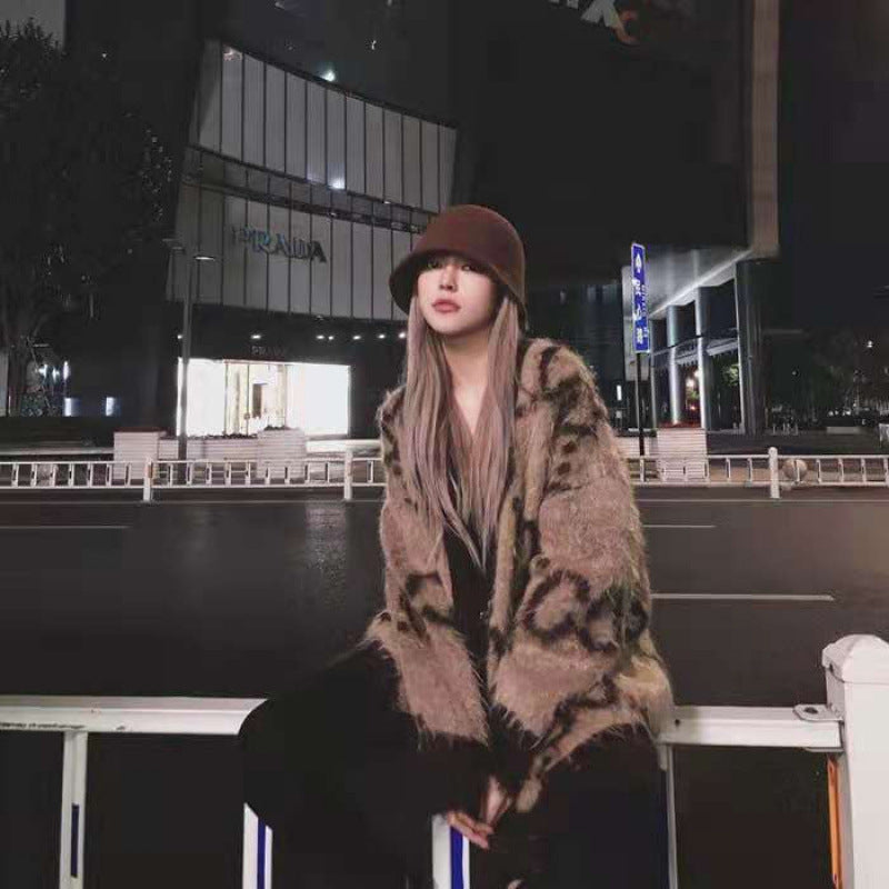 Lazy Letter Jacquard Loose-fitting Knitted Imitation Sweaters