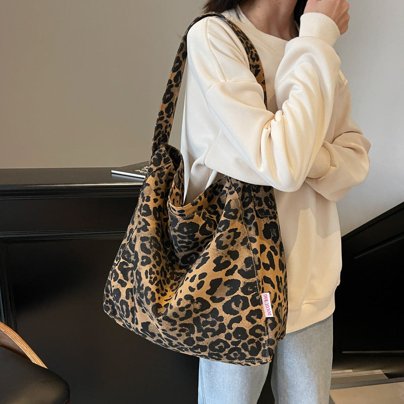 Women's Leopard Print Canvas Korean Large Capacity Commuter Shoulder Bags