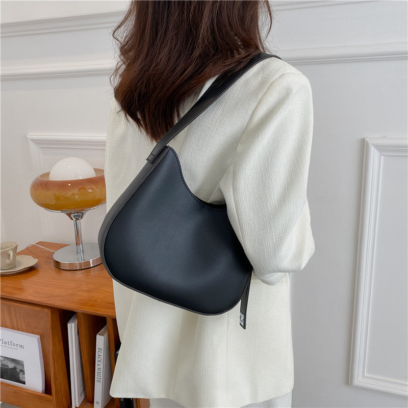 Women's Underarm Summer Simple Trendy With Texture Shoulder Bags