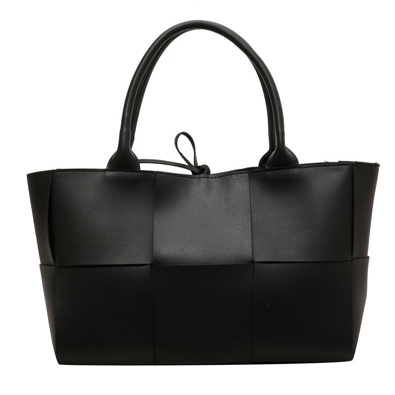 Women's Large Capacity Autumn Fashion Personalized Solid Shoulder Bags