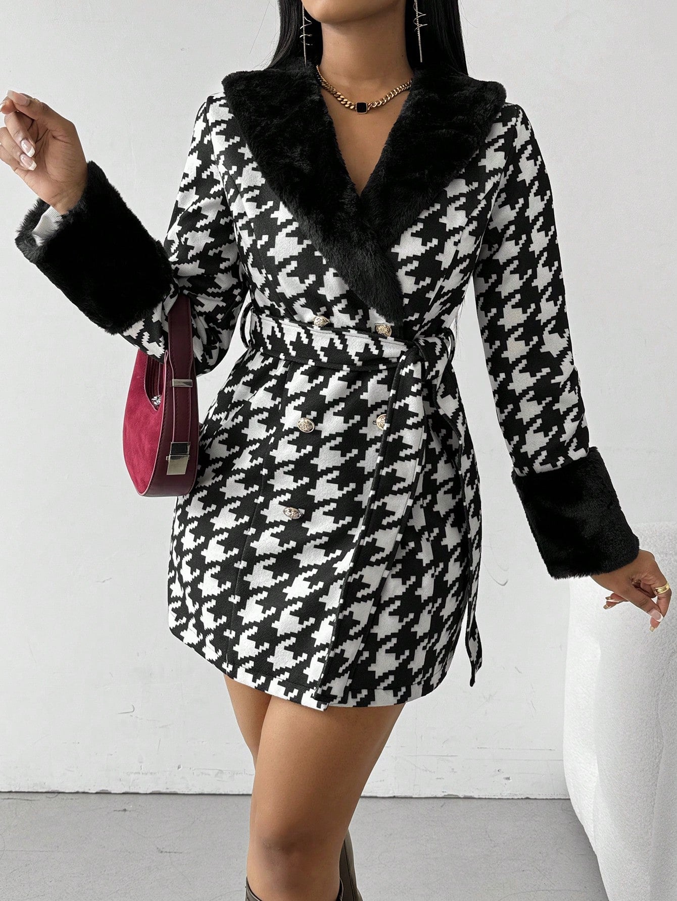 Women's Black White Stitching Plush Cuff Woolen Coats