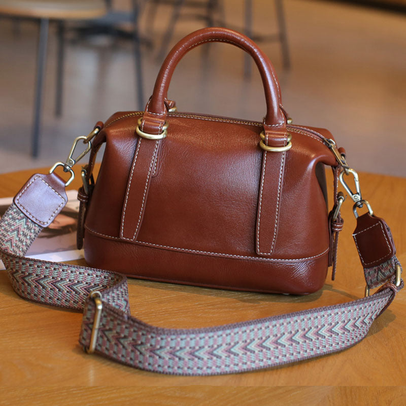 Women's Leather Vintage Vegetable Tanned Oil Wax First Layer Cowhide Shoulder Bags