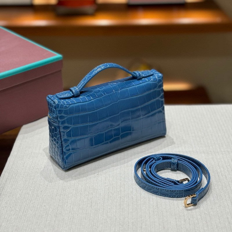 Women's Crocodile Pattern Cowhide Lunch Box Genuine Bags