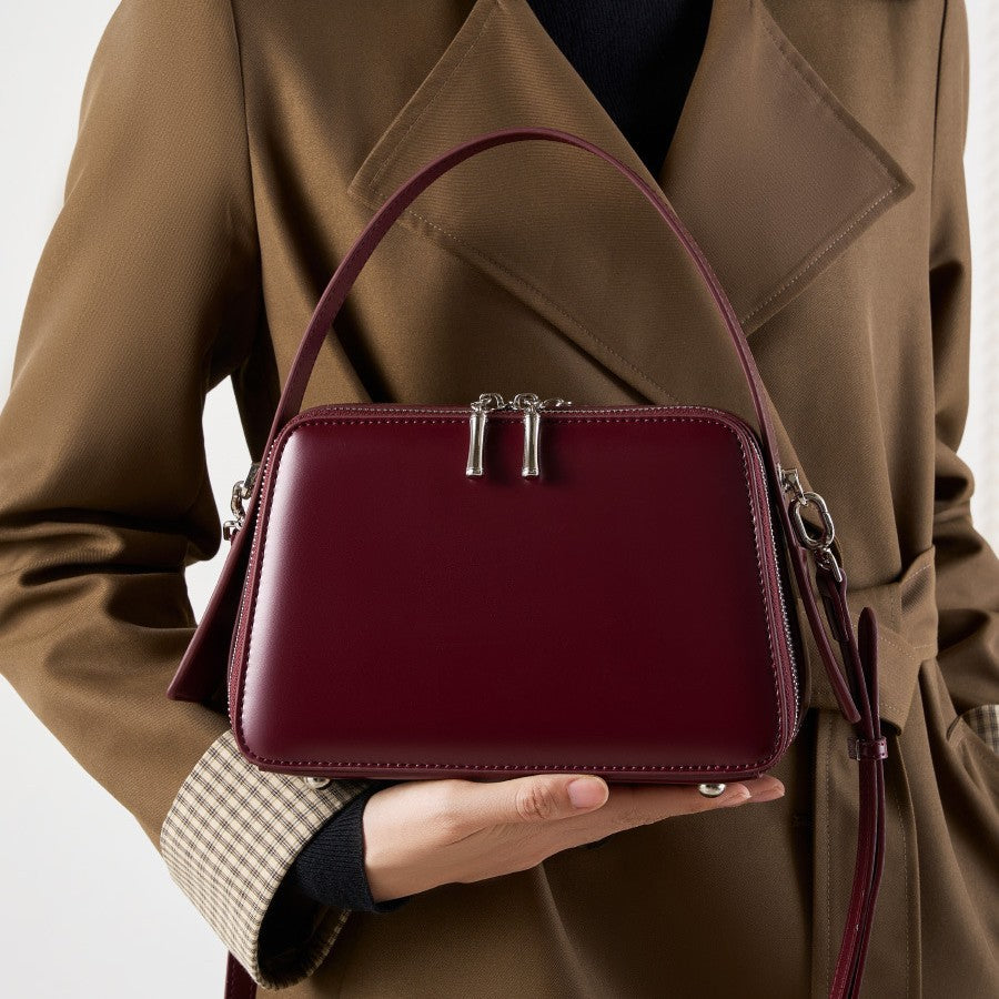 Stylish Women's Commuter Genuine Leather Design Handbags