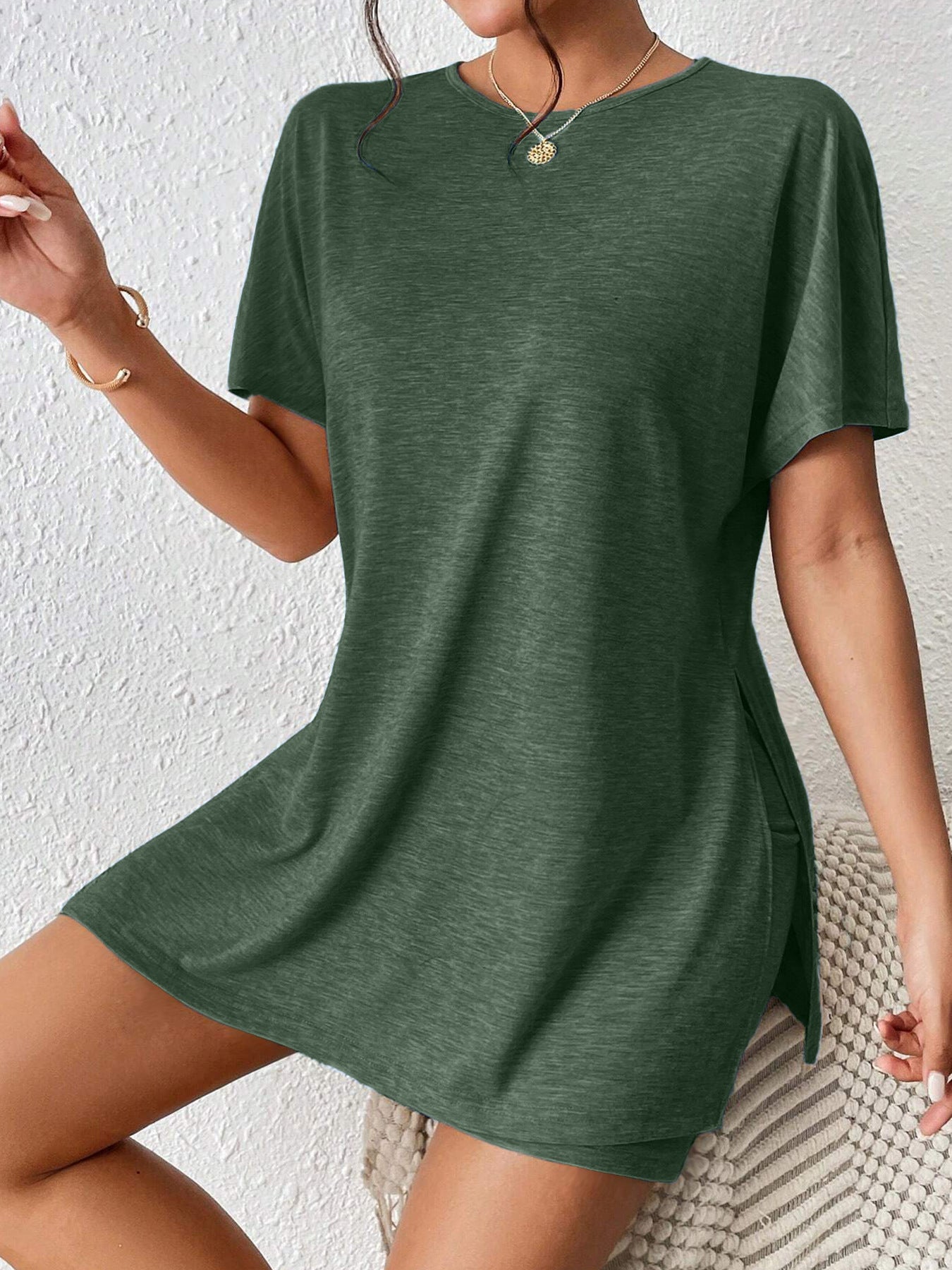 Color Comfort Slit Two-piece Batwing Sleeve Shorts