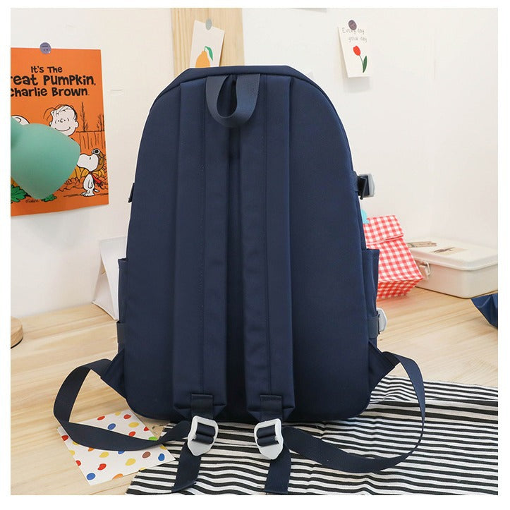 Female Junior High Primary Grade To Middle School Students' Schoolbags