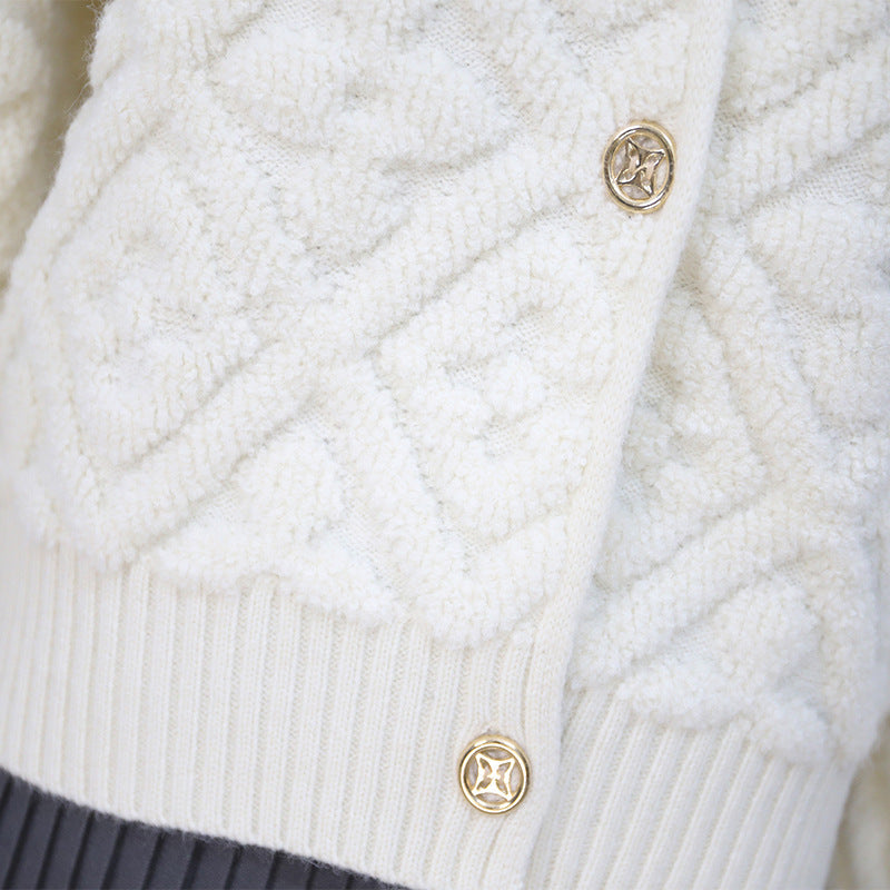 White Powder Two-color Dark Pattern Three-dimensional Jacquard Round Sweaters