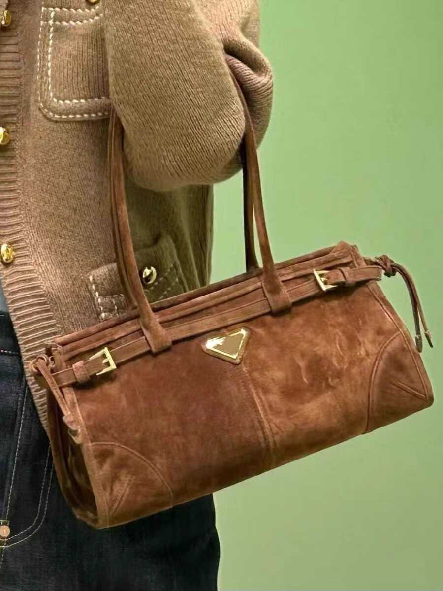 Elegant Fashionable Suede Design One Underarm Tote Bags