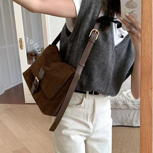 Women's Korean Style Retro Elegant Veet Underarm Crossbody Bags