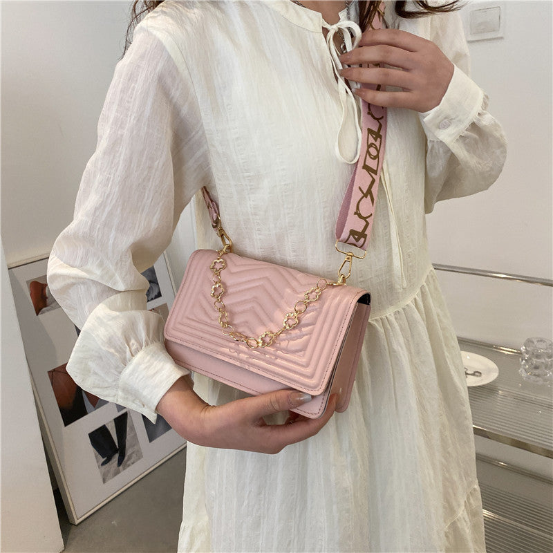 Women's Fashion Korean Style Diamond Quilted Chain Bags