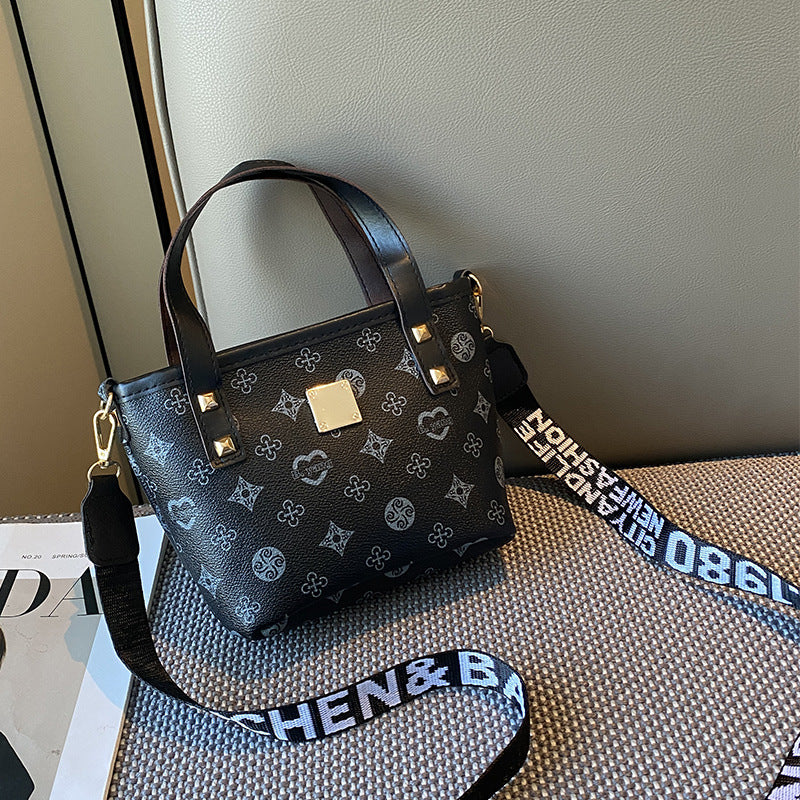 Women's Fashion Pretty Classic Printed Portable Shoulder Bags