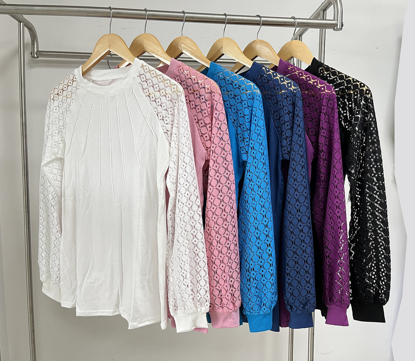 Women's Lace Patchwork Round Neck Long Sleeve Tops