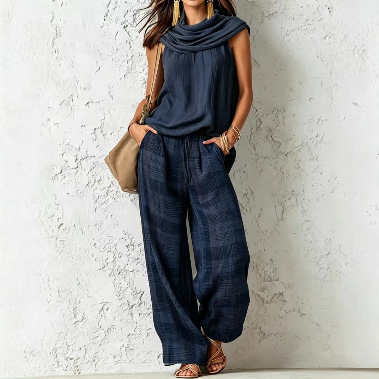 Beautiful Women's Retro Style Sleeveless Plaid Fashion Casual Suit