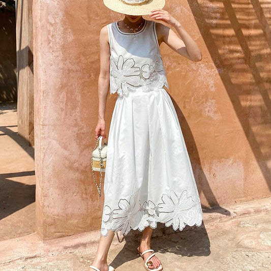 Women's Summer French Hollow Embroidered Classic Style Suits