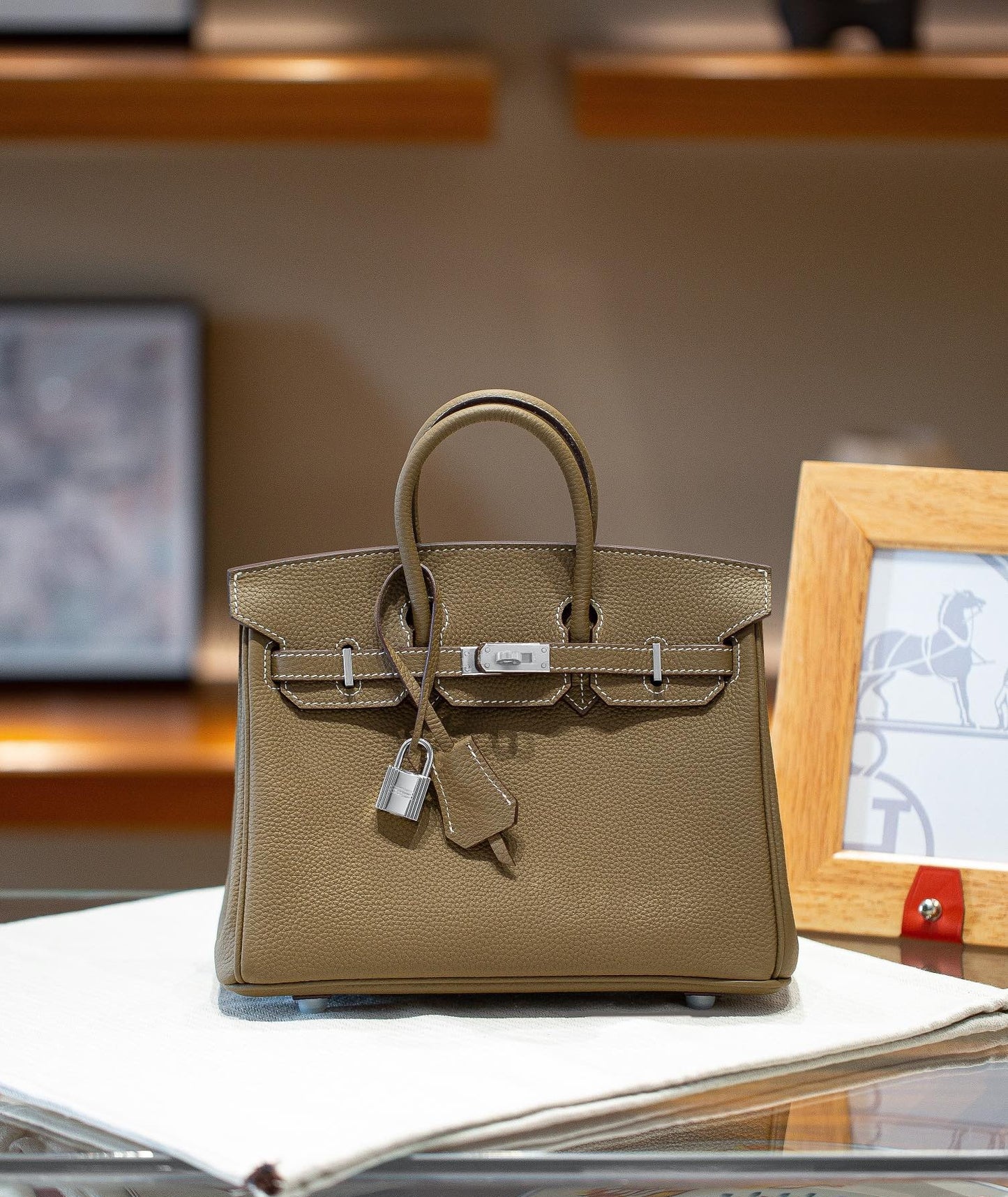 Pu Angle Pin Wire Drawing Edge Handbags