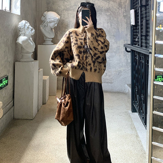 Women's High-grade Retro Stand Collar Loose Idle Knitwear