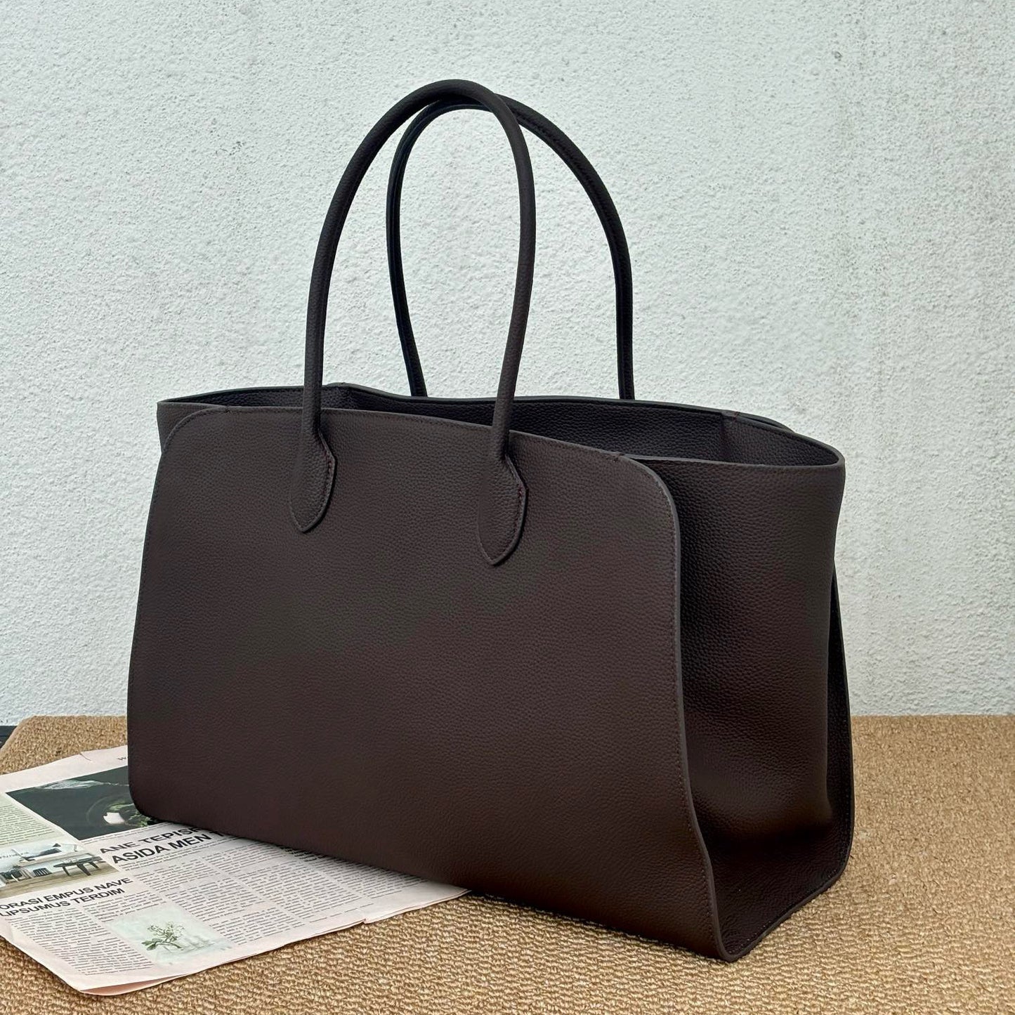 Trendy Neutral Black Wings Commuter Leisure Bags