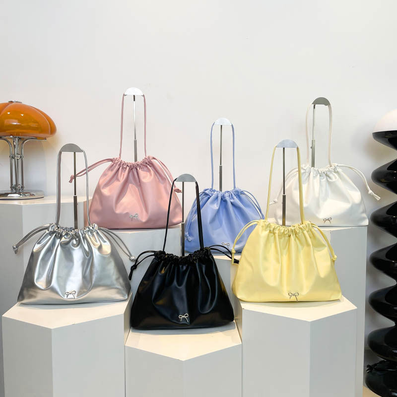 Women's Large Capacity Pleated Lazy Fashion Drawstring Handbags