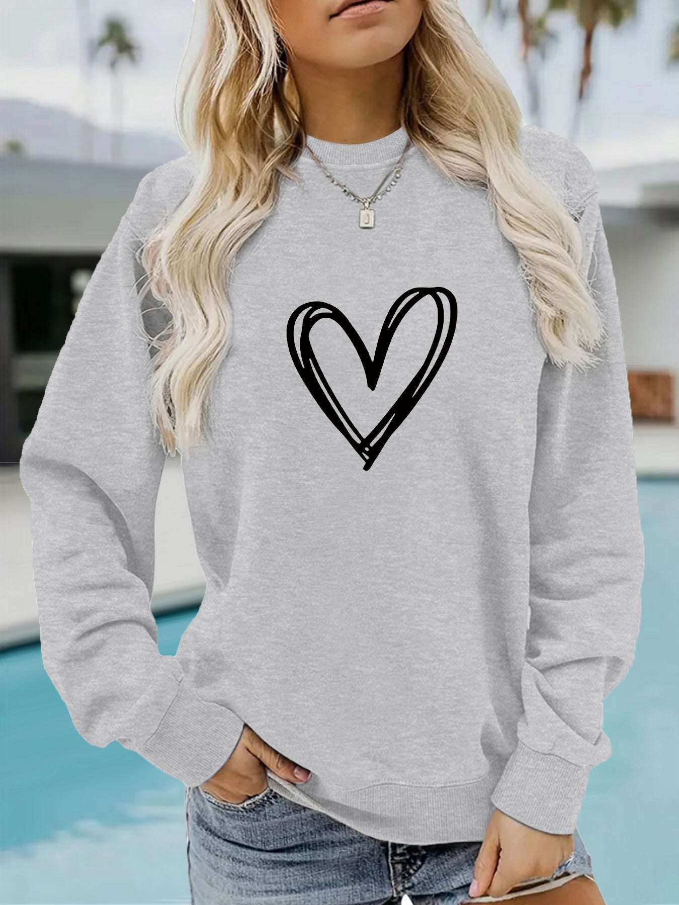 Women's Casual Long-sleeved Round Neck Heart Shape Printed Women's Sweater, Sweater