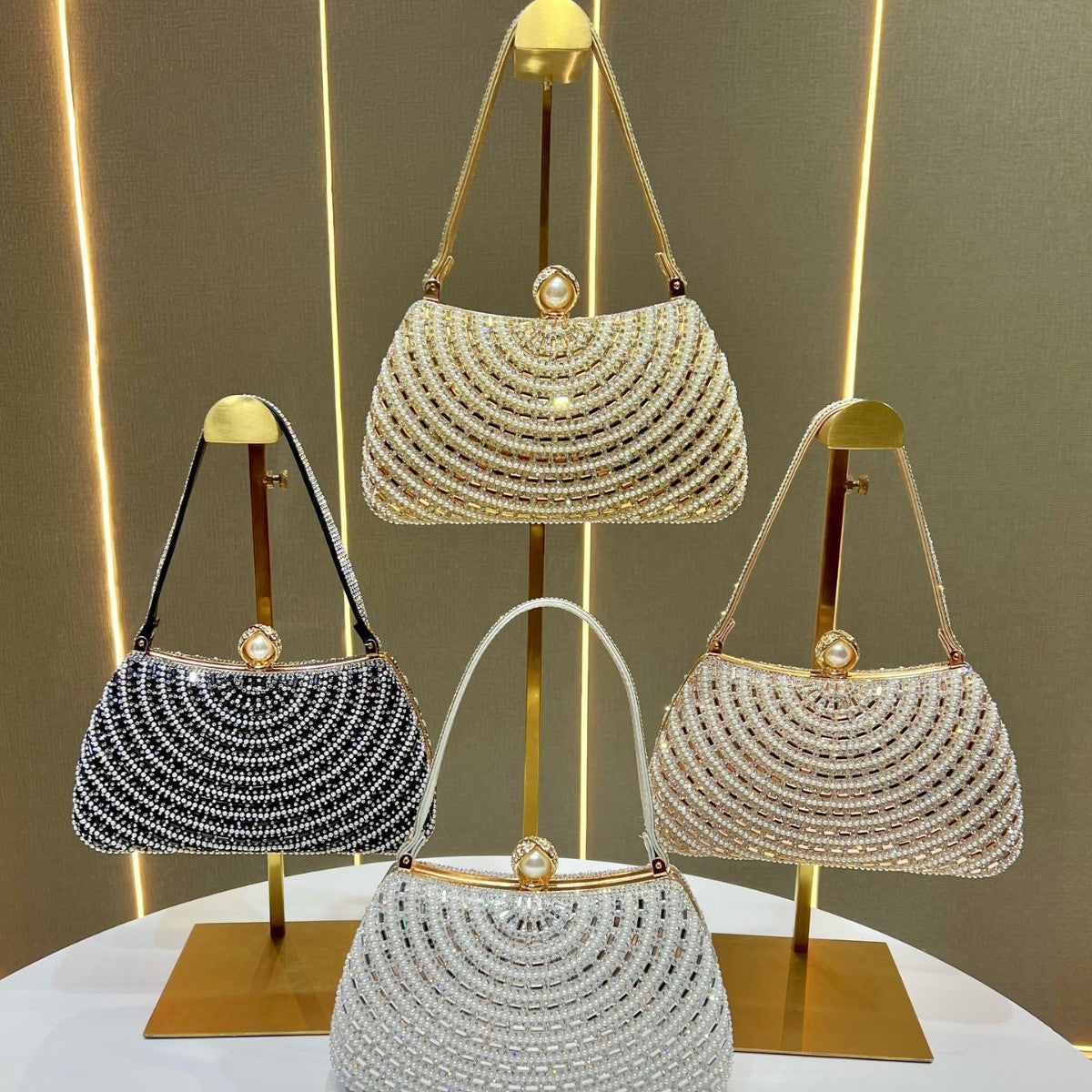 Women's Retro Beautiful Pearl Full Diamond Fashion Evening Bags