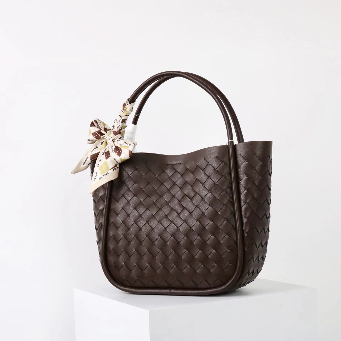 Women's Interest Light Luxury Hand-woven Portable Fashion Bags