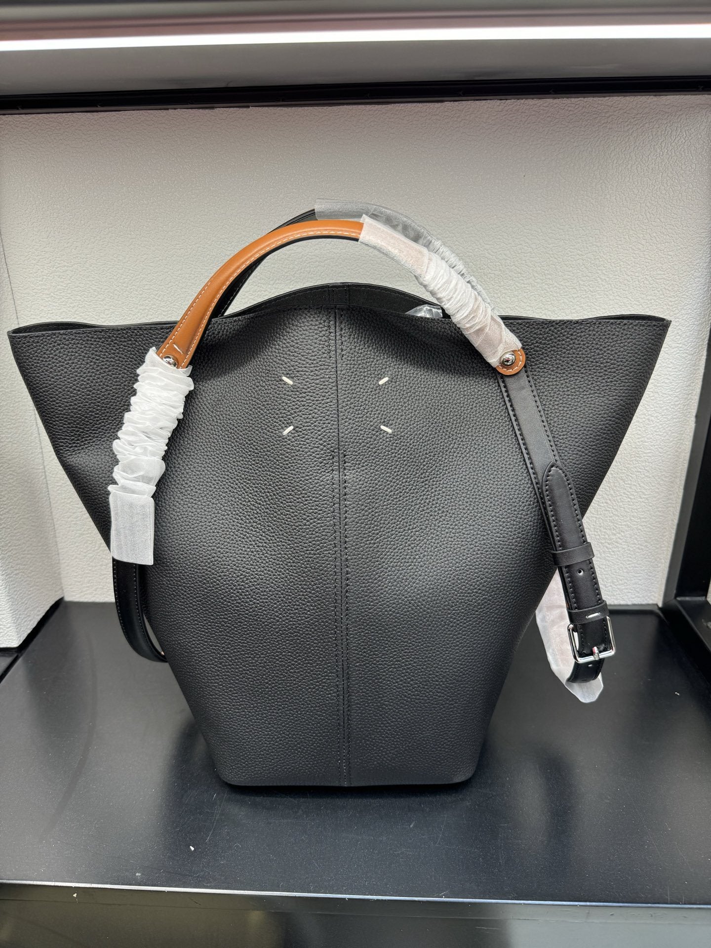 Popular Fashionable Cowhide Simple Design Portable Armpit Bags