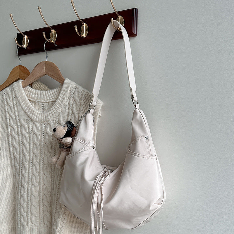 Women's Korean Nylon Dumpling Spring Idle Style Commuter Large Shoulder Bags