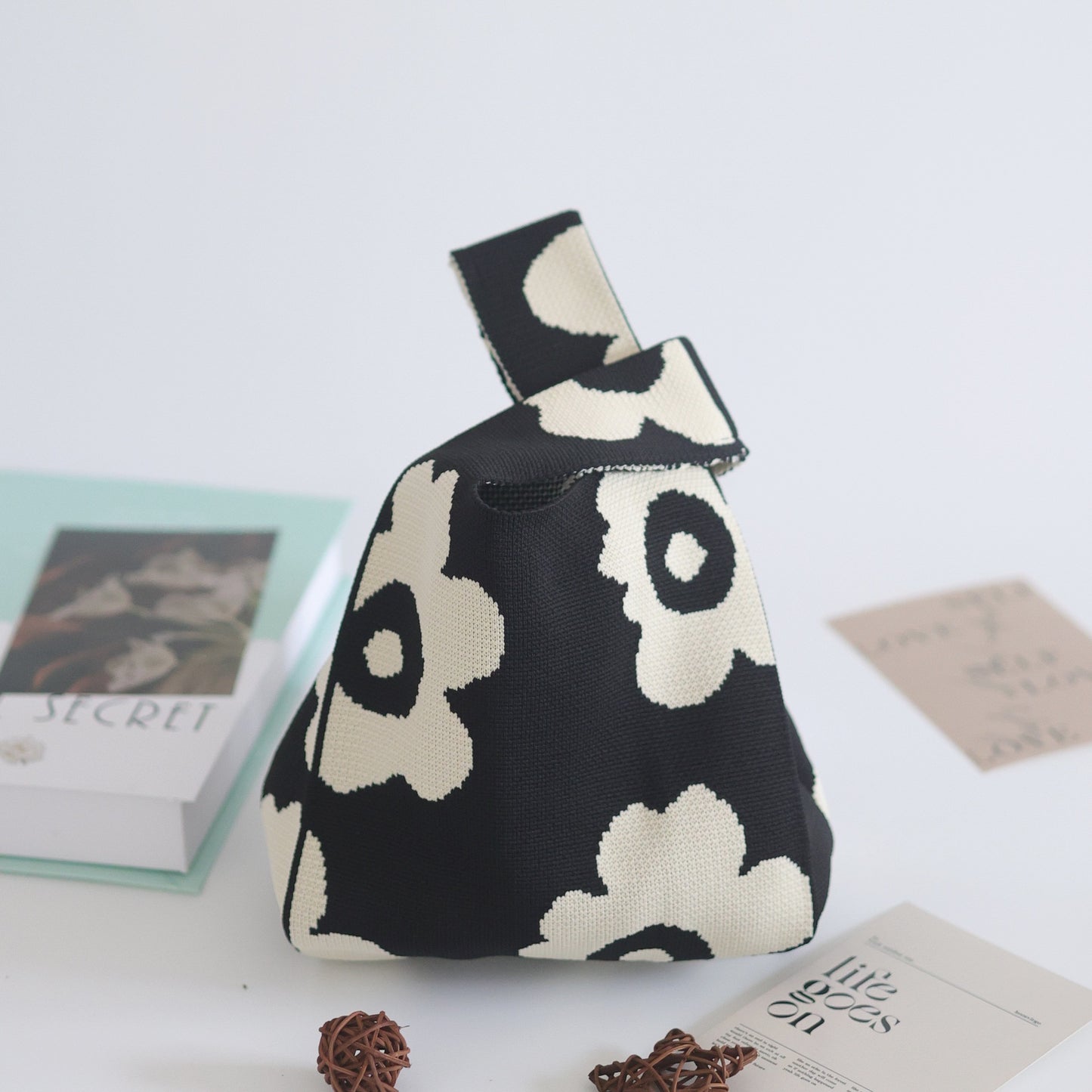 Women's Stylish Knitted Woven Vest Simple Handbags