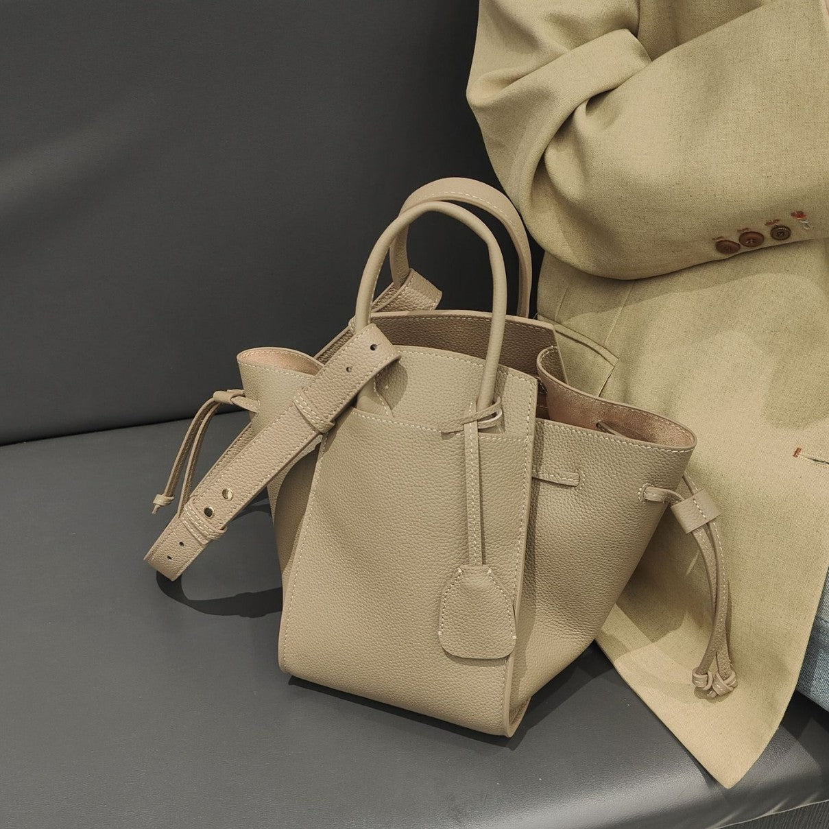 Women's Trendy Wings Layer Cowhide Soft Leather Bags