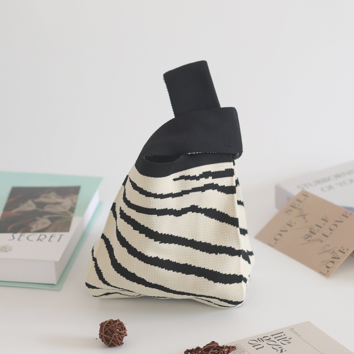 Women's Stylish Knitted Woven Vest Simple Handbags