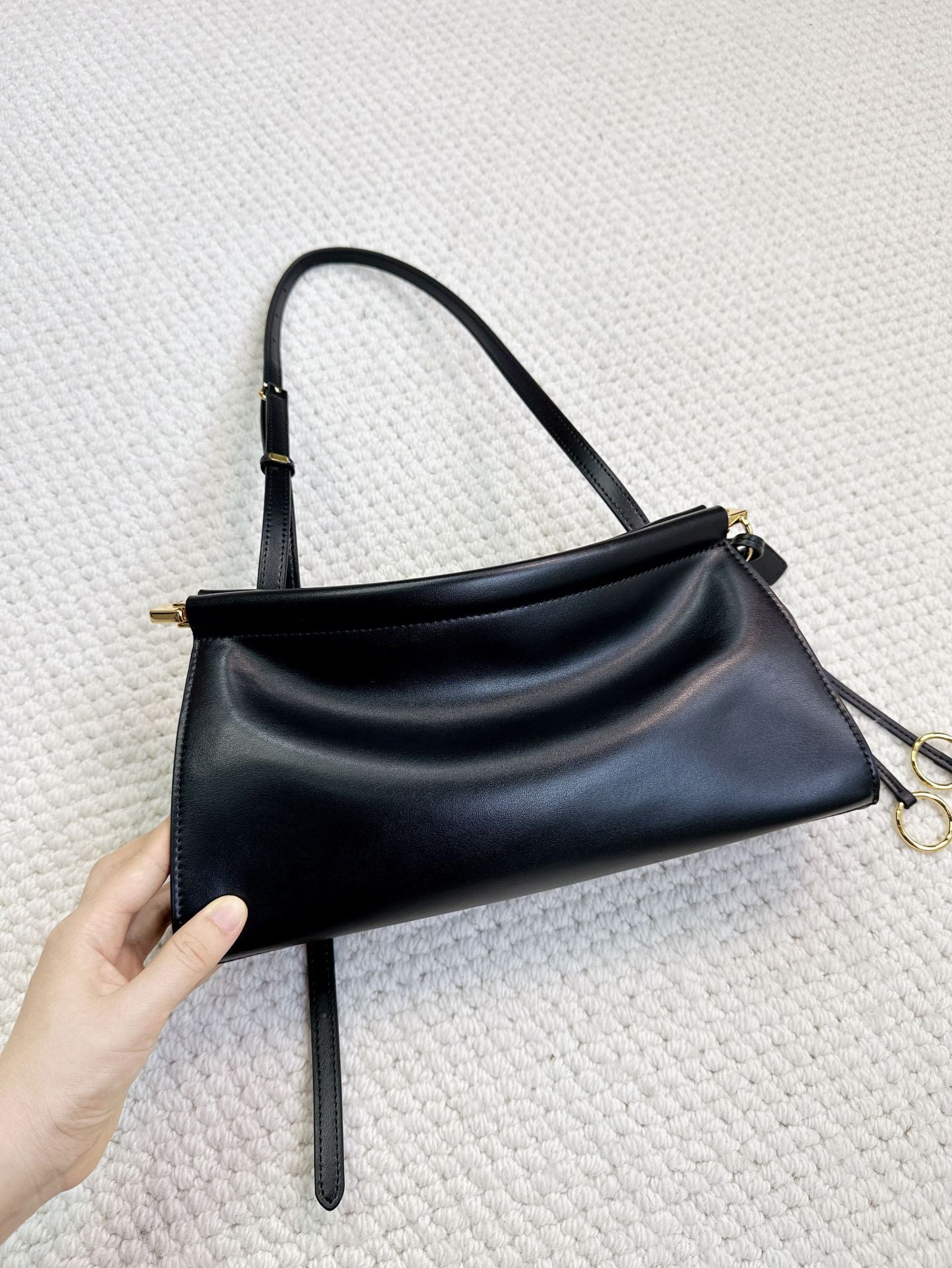 Pretty Genuine Leather Retro Baguette Underarm Bags