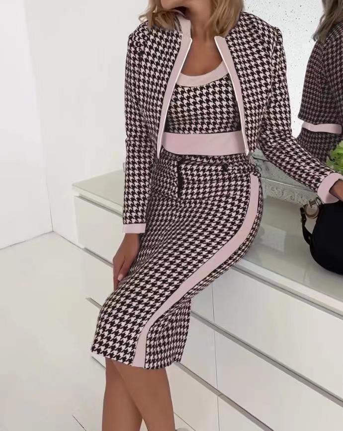 Women's Cute Style Fresh Sweet Slim Fit Printed Long Suits
