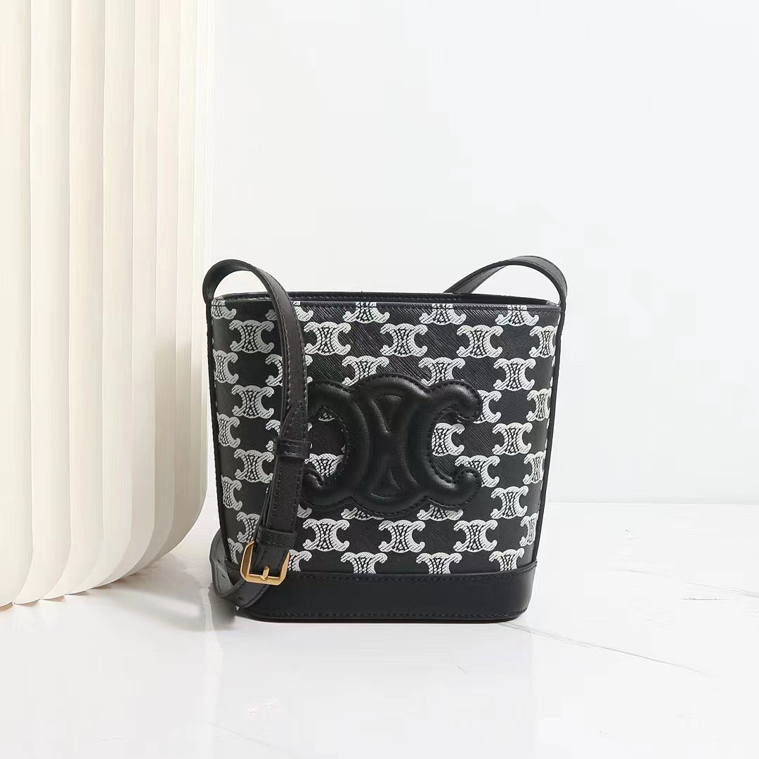 Women's Arc Cowhide Spring Fashion Advanced Texture Bags