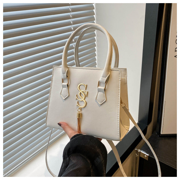 Women's Letters Summer Trendy Simple Portable Underarm Shoulder Bags
