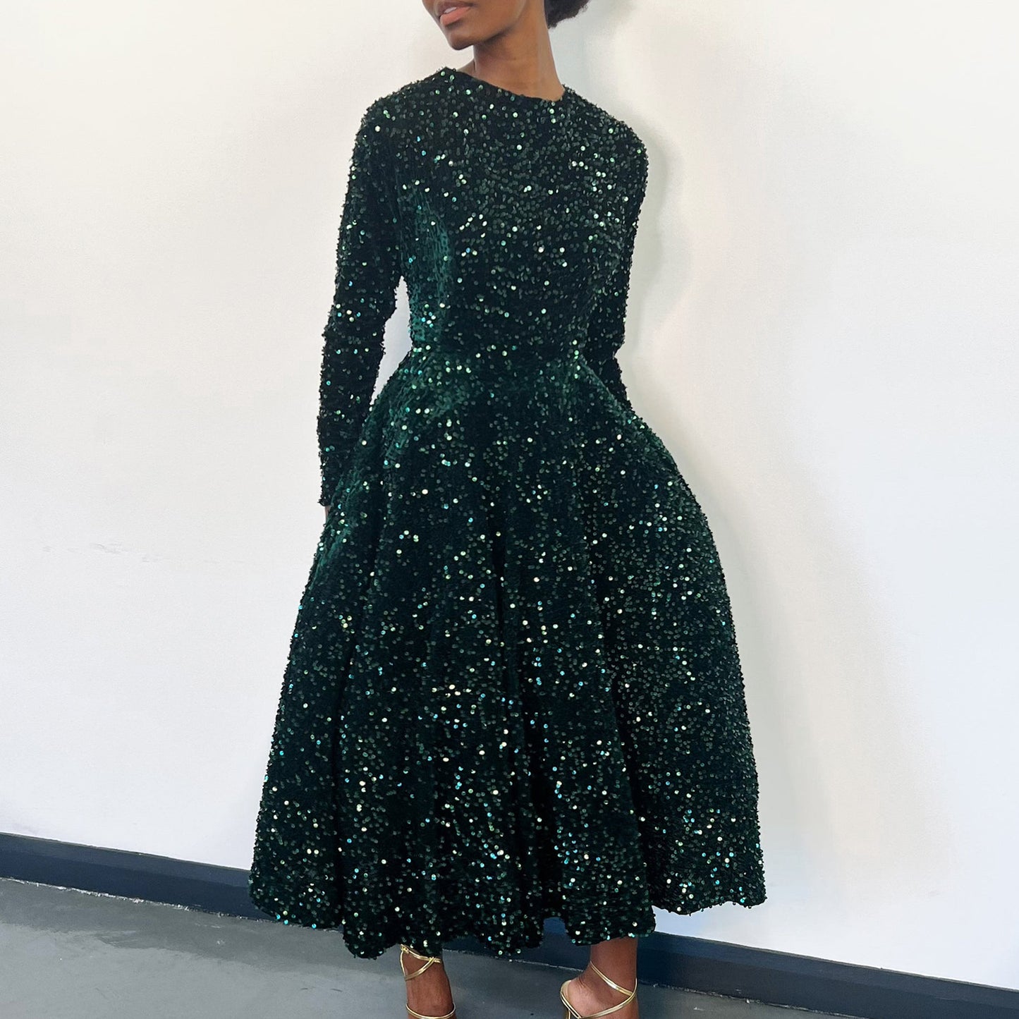 Women's Neck Long Sleeve Pure Color Sequins High Waist Temperament Mid-length Dress