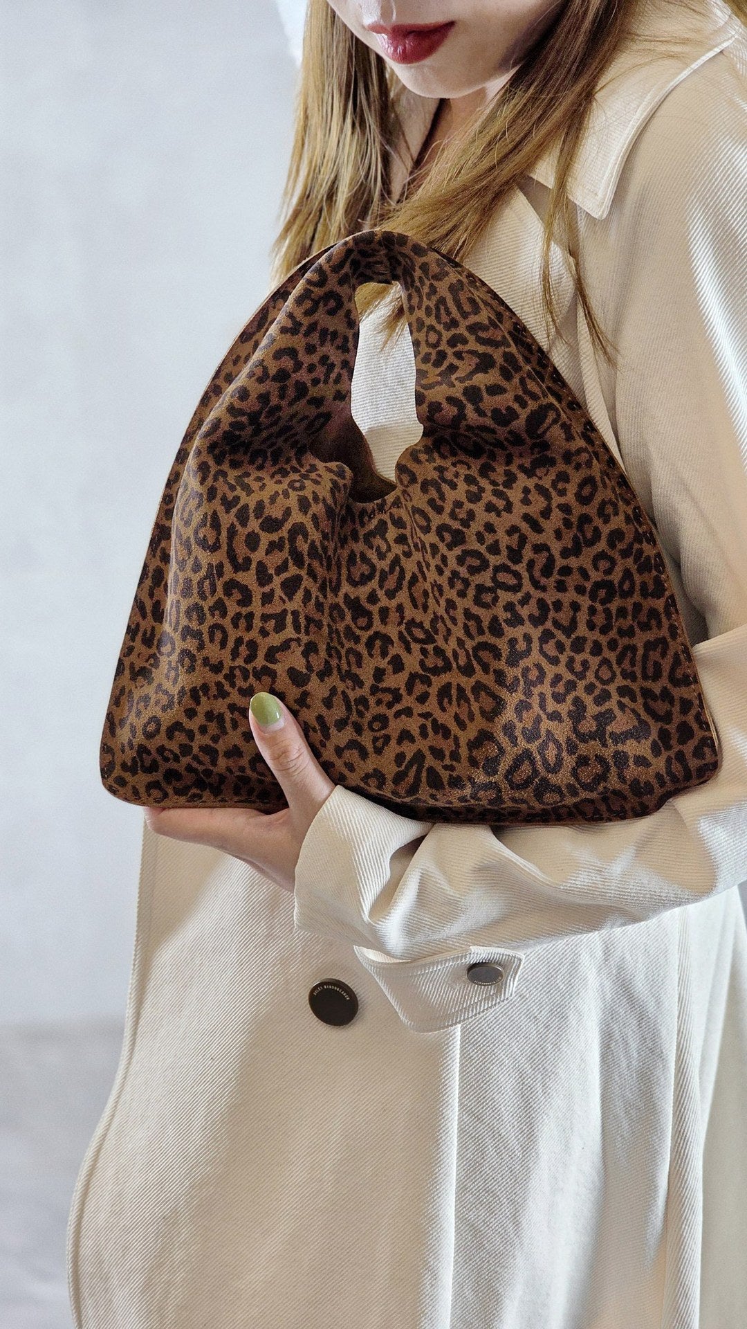 Versatile Print Cowhide Triangle Fashion Hand Handbags