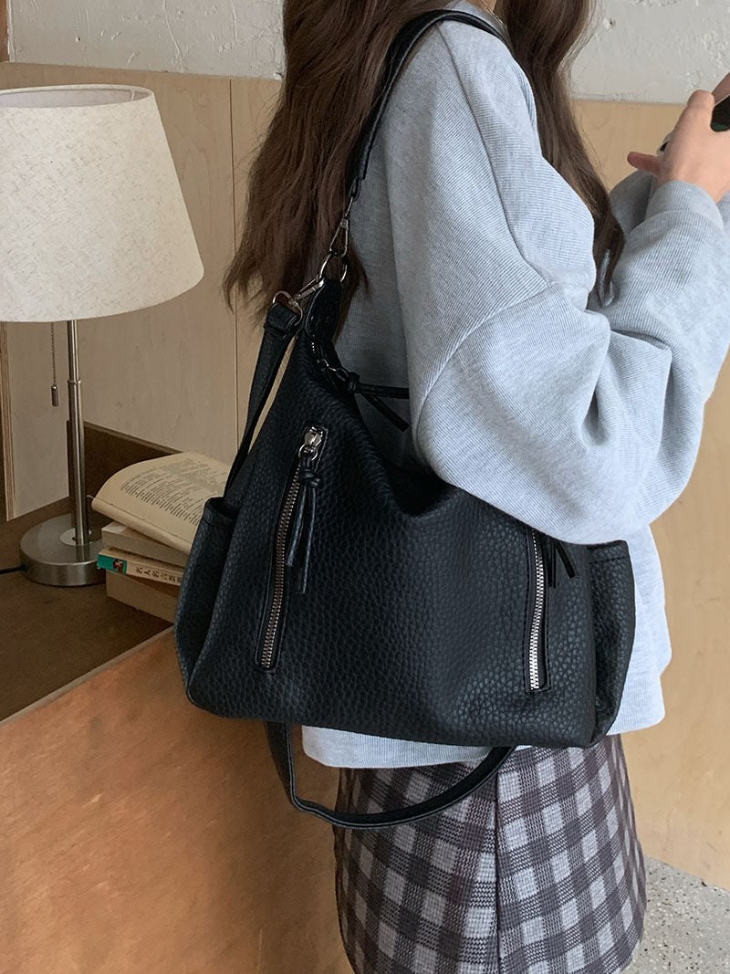 Women's Trendy Retro Underarm Niche Large Capacity Shoulder Bags